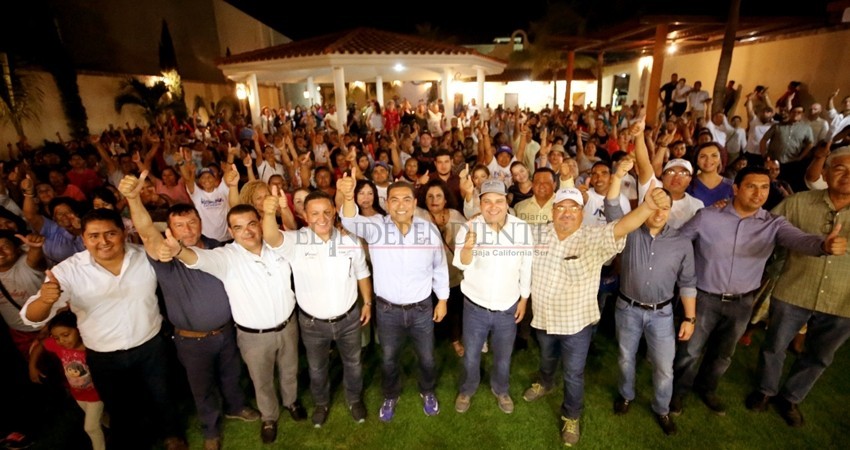 En Los Cabos iniciamos el cambio que el país necesita: Arturo de la Rosa En Los Cabos iniciamos el cambio que el país necesita: Arturo de la Rosa