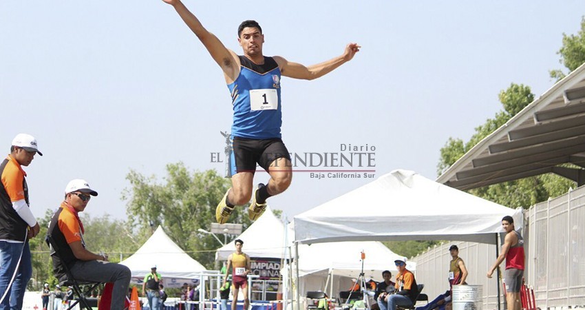 Consigue Ricardo Aguilar bronce en longitud Consigue Ricardo Aguilar bronce en longitud