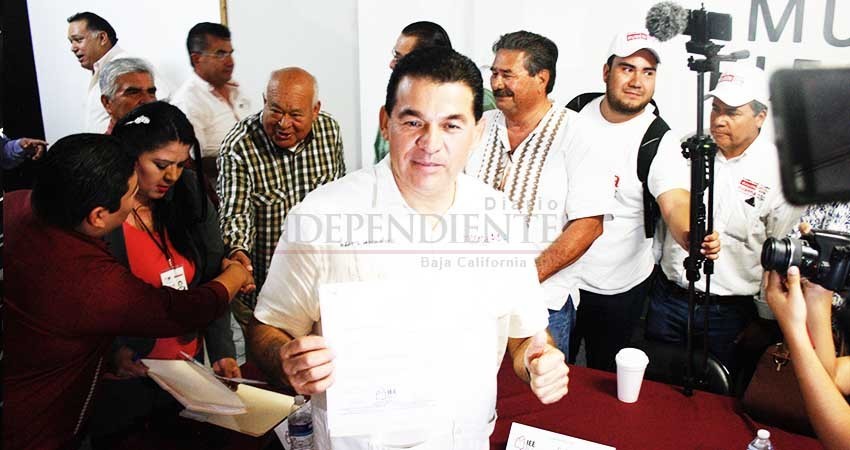 Registra Morena planilla a la alcaldía de La Paz sin cambios Registra Morena planilla a la alcaldía de La Paz sin cambios