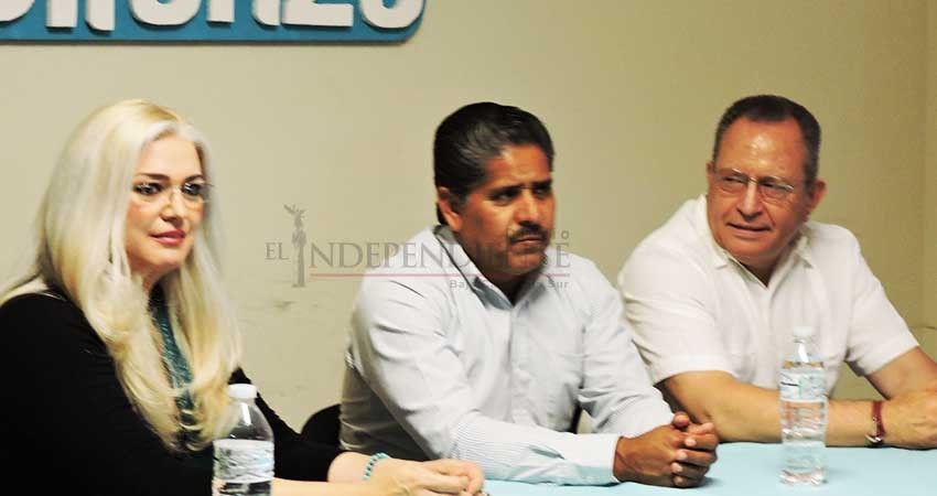 Ignorancia de funcionarios públicos provoca corrupción: Manuel del Riego Ignorancia de funcionarios públicos provoca corrupción: Manuel del Riego