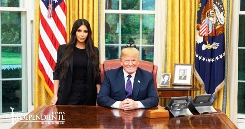 Kim Kardashian y Donald Trump se reúnen en la Casa Blanca Kim Kardashian y Donald Trump se reúnen en la Casa Blanca