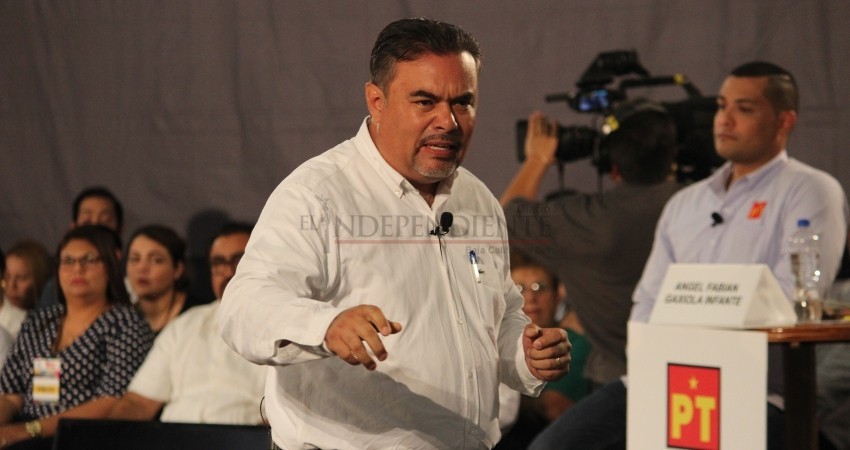 Rubén Muñoz se cuelga de AMLO como “figura nacional”: Puppo Rubén Muñoz se cuelga de AMLO como “figura nacional”: Puppo