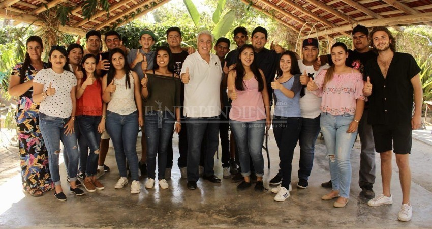 Jóvenes de comunidades, tienen mucho que reclamarnos: Pepe Hevia Jóvenes de comunidades, tienen mucho que reclamarnos: Pepe Hevia