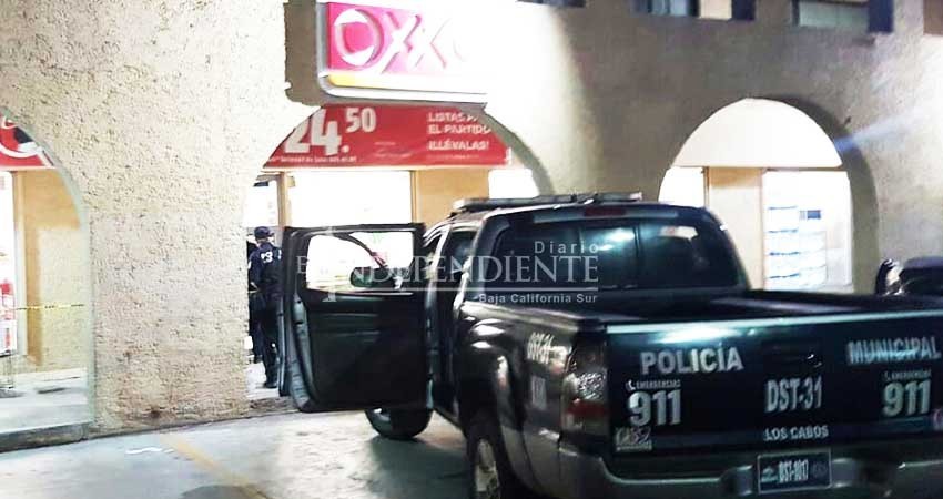 Perpetran violentos asaltos en SJC: empresa Bimbo y tienda Oxxo fueron los blancos Perpetran violentos asaltos en SJC: empresa Bimbo y tienda Oxxo fueron los blancos