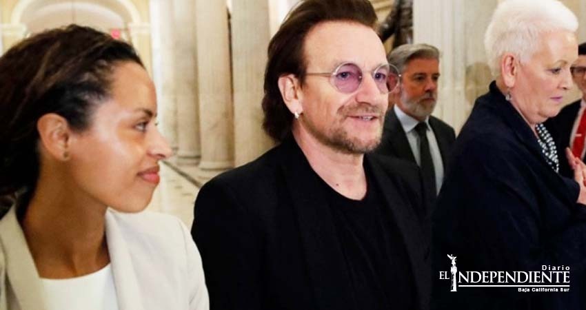 Bono, de U2, critica separación de familias en EU Bono, de U2, critica separación de familias en EU