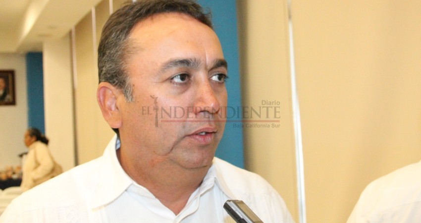 A salvo el candidato Pancho Pelayo, tras percance de avioneta en la que viajaba A salvo el candidato Pancho Pelayo, tras percance de avioneta en la que viajaba