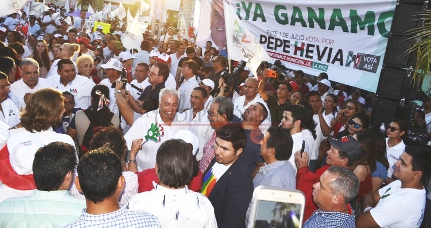 Vamos a regresar La Paz a los paceños: Pepe Hevia Vamos a regresar La Paz a los paceños: Pepe Hevia