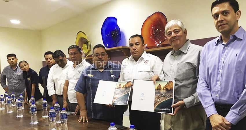 Entrega Colonos de El Médano de CSL Plan de Huracanes 2018 Entrega Colonos de El Médano de CSL Plan de Huracanes 2018