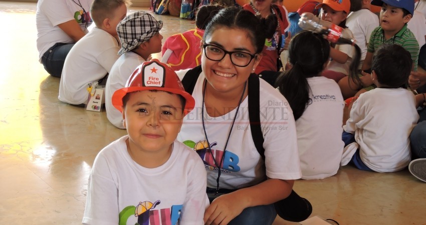 CRIT convoca a niños, jóvenes y empresas a participar en el "Verano Teletón" CRIT convoca a niños, jóvenes y empresas a participar en el "Verano Teletón"