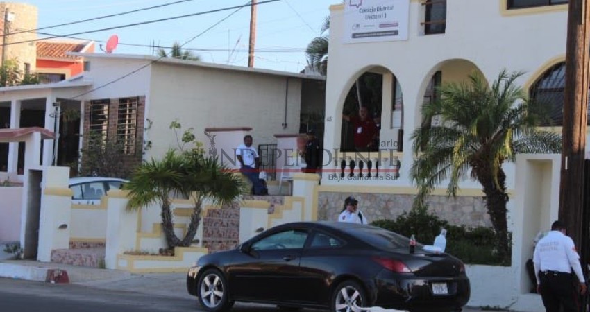 Acordonan cuadra donde se ubica Consejo Distrital Electoral 1 en SJC Acordonan cuadra donde se ubica Consejo Distrital Electoral 1 en SJC