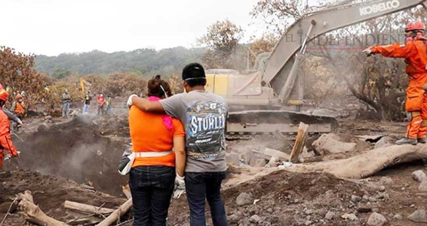 Corrigen cifra de desaparecidos tras erupción en Guatemala; sube a 332 Corrigen cifra de desaparecidos tras erupción en Guatemala; sube a 332