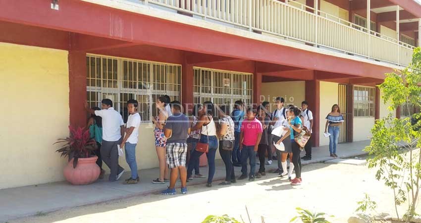 Por más de 7 años la Asociación de Padres de Familia ha pedido la construcción de nuevas escuelas