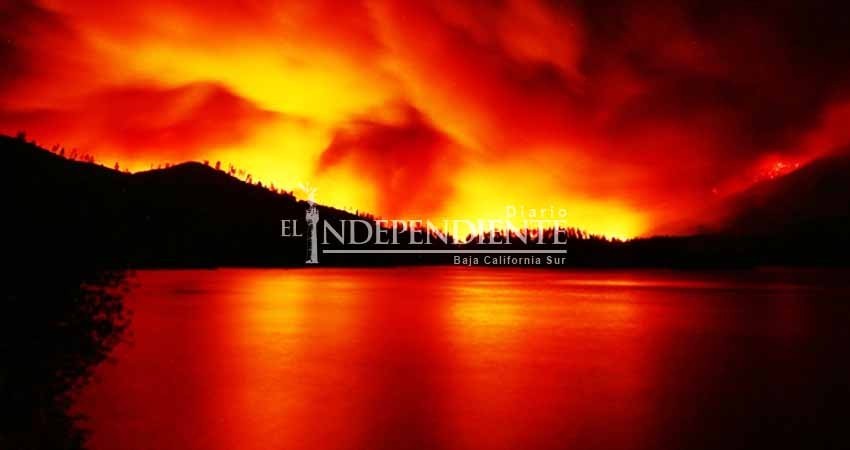 Luchan contra incendios a lo largo de California Luchan contra incendios a lo largo de California