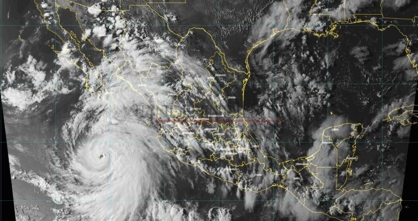 Dejará huracán John fuertes lluvias en el sur de BCS Dejará huracán John fuertes lluvias en el sur de BCS
