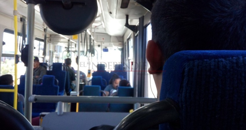 En contra los usuarios del aumento a la tarifa de transporte público