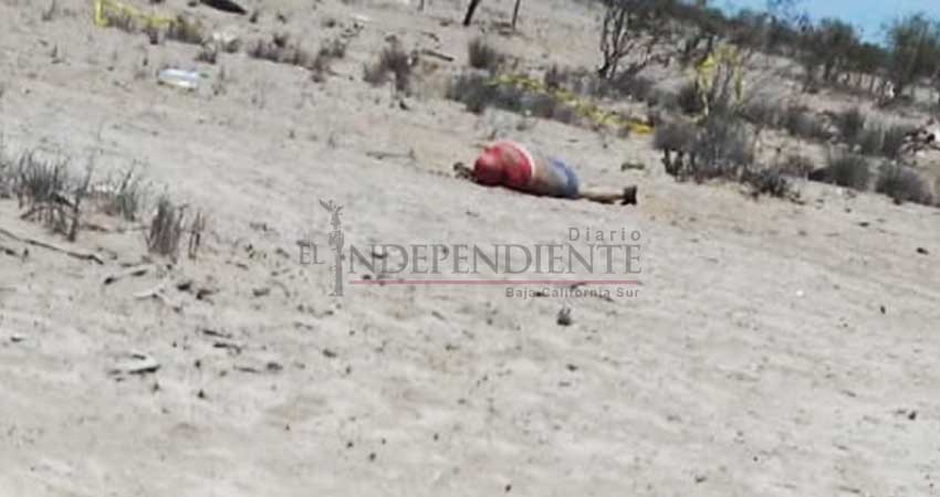 Fue asesinado y abandonado en un lote baldío de Ciudad Constitución Fue asesinado y abandonado en un lote baldío de Ciudad Constitución