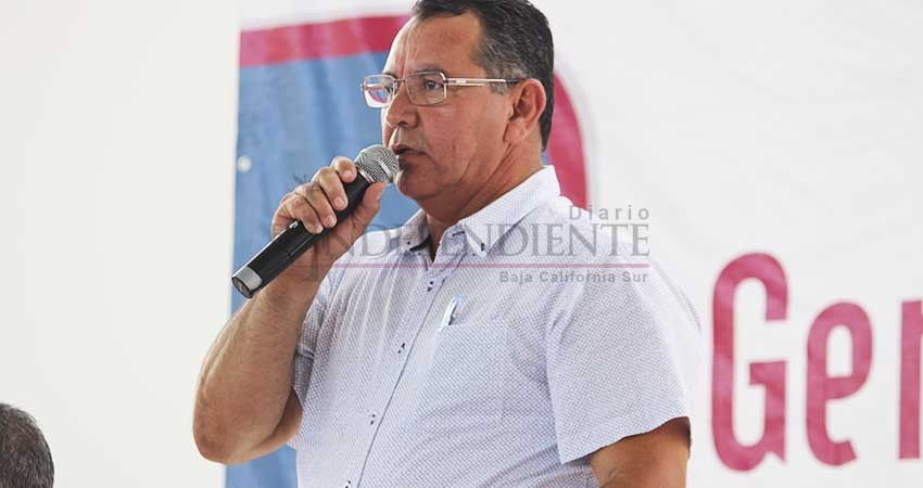 Regresa Mauricio Higuera a buscar dirigencia burócrata en La Paz Regresa Mauricio Higuera a buscar dirigencia burócrata en La Paz