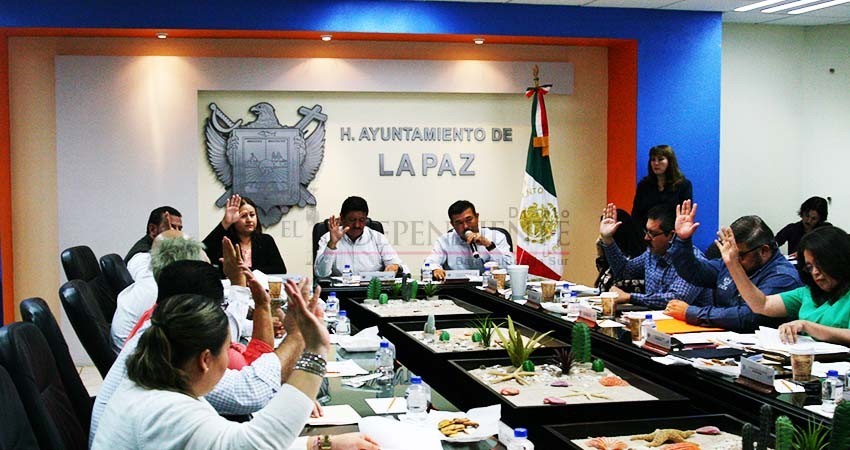 Oposición del Cabildo de La Paz se “entrega” a 17 días de salir Oposición del Cabildo de La Paz se “entrega” a 17 días de salir