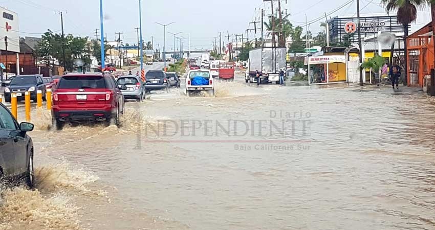 Lluvias no han ocasionado cortes carreteros, reporta Policía Federal Lluvias no han ocasionado cortes carreteros, reporta Policía Federal