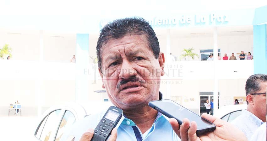 Niega Armando Martínez Vega haber estado enfermo durante su gestión