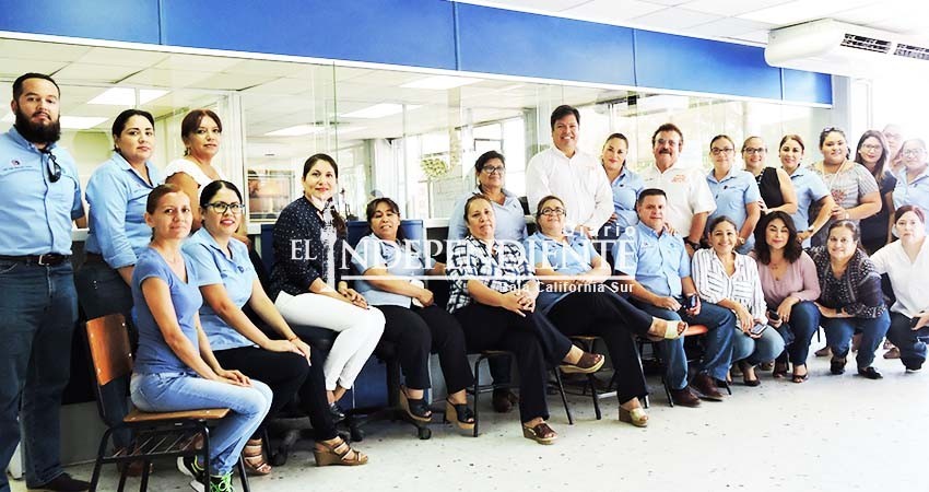 Sindicalizados del Tecnológico de La Paz protestan por falta de pagos e irregularidades Sindicalizados del Tecnológico de La Paz protestan por falta de pagos e irregularidades