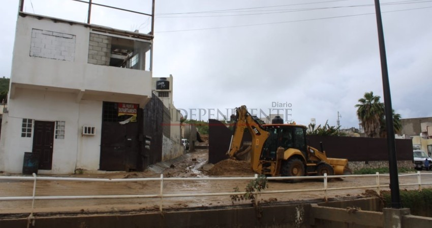 Esperan vecinos de Miramar que Pueblo Bonito se responsabilice por deslave que ocasionó construcción de lavandería Esperan vecinos de Miramar que Pueblo Bonito se responsabilice por deslave que ocasionó construcción de lavandería