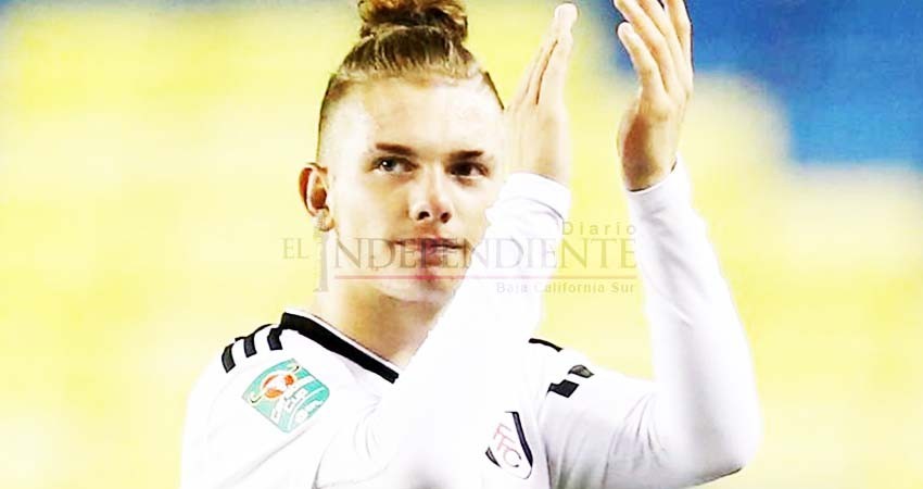 Harvey Elliott, de hacer examen escolar a debutar con Fulham el mismo día Harvey Elliott, de hacer examen escolar a debutar con Fulham el mismo día