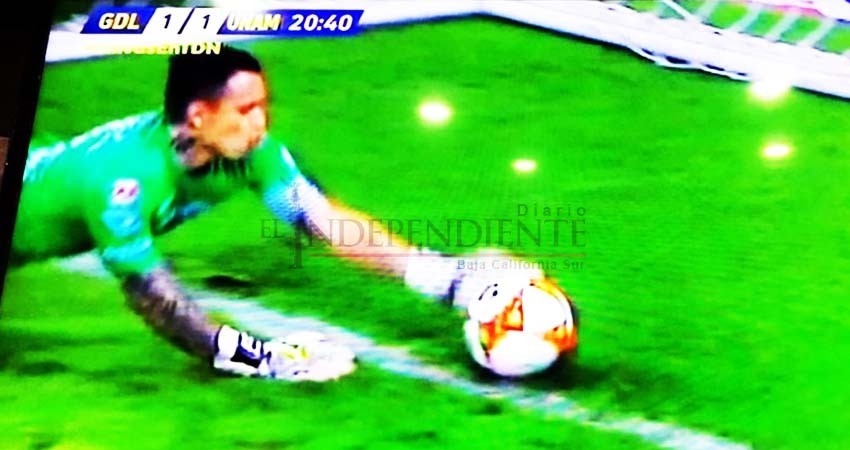 ¿Gol o atajadón? Polémica en el Chivas vs Pumas de Copa MX ¿Gol o atajadón? Polémica en el Chivas vs Pumas de Copa MX