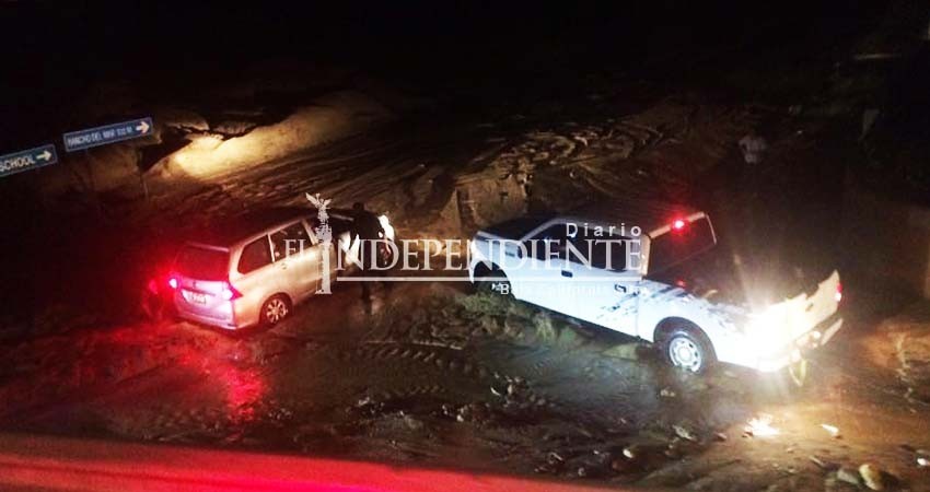 Desquicia Tormenta Eléctrica tráfico vehicular en Corredor Turístico de Los Cabos Desquicia Tormenta Eléctrica tráfico vehicular en Corredor Turístico de Los Cabos
