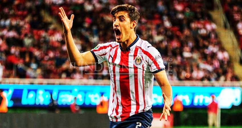 Gol de Chivas nació en fuera de lugar de Van Rankin Gol de Chivas nació en fuera de lugar de Van Rankin