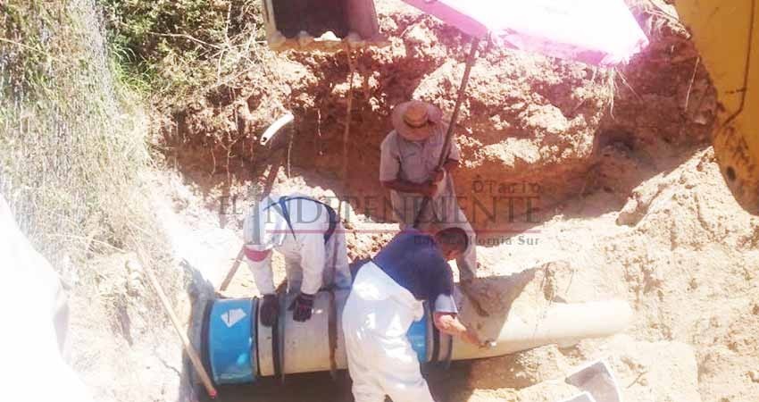 Fugas de agua y tomas clandestinas, otro problema que vamos combatir: Ojeda Mestre Fugas de agua y tomas clandestinas, otro problema que vamos combatir: Ojeda Mestre
