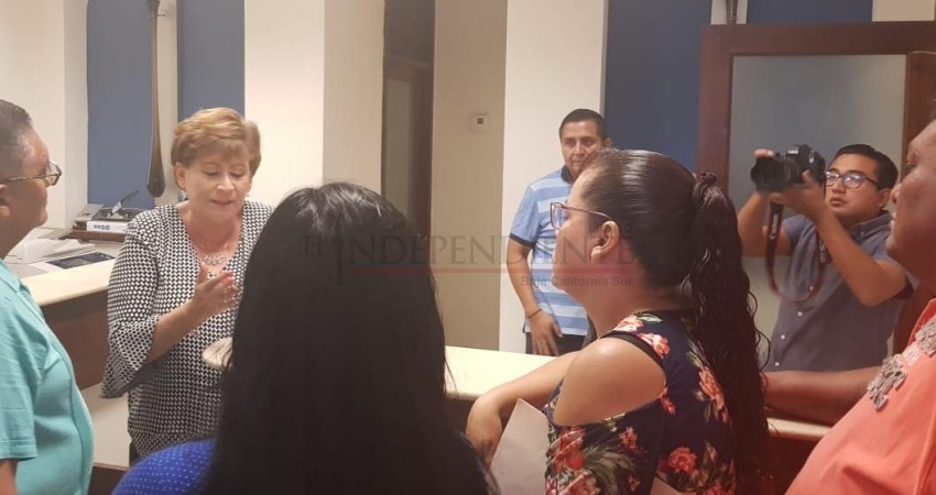 Inquietos los trabajadores del XIII Ayuntamiento que fueron puestos a disposición Inquietos los trabajadores del XIII Ayuntamiento que fueron puestos a disposición