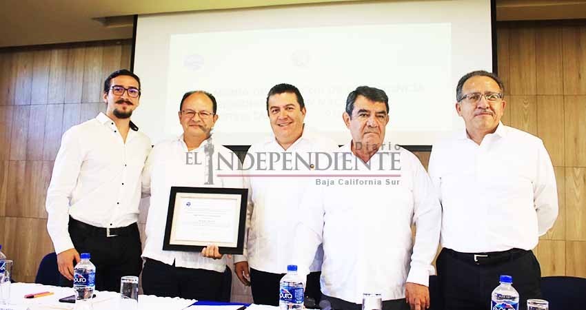 Obtiene UABCS su primera acreditación internacional Obtiene UABCS su primera acreditación internacional