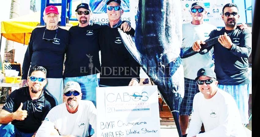 Se corona el campeón del torneo Billfish con la captura de un marlín de 499 libras Se corona el campeón del torneo Billfish con la captura de un marlín de 499 libras