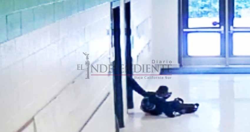 Captan a maestra golpeando a uno de sus alumnos Captan a maestra golpeando a uno de sus alumnos
