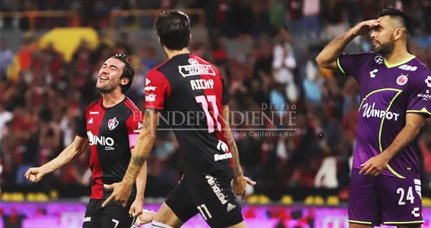Con el VAR de protagonista, Atlas derrotó 4-3 a Veracruz Con el VAR de protagonista, Atlas derrotó 4-3 a Veracruz
