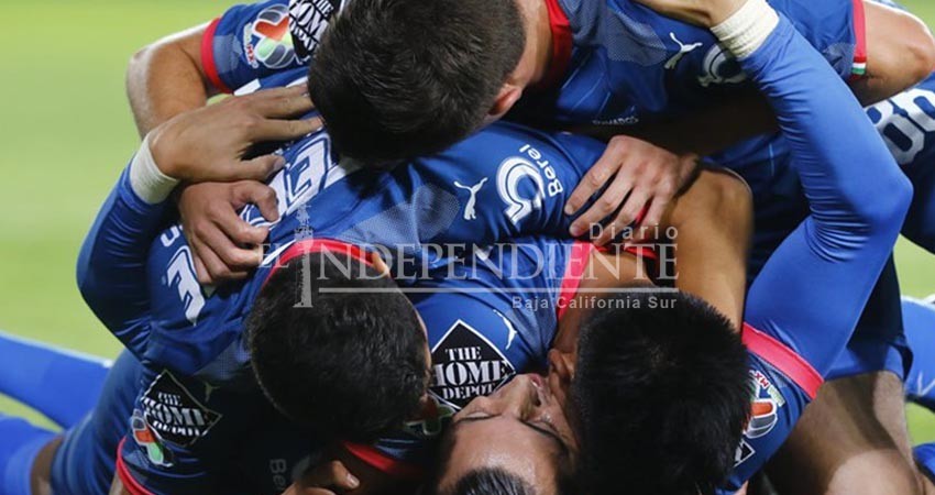 Rayados avanza a Final de Copa MX tras derrotar a Tuzos en penales Rayados avanza a Final de Copa MX tras derrotar a Tuzos en penales