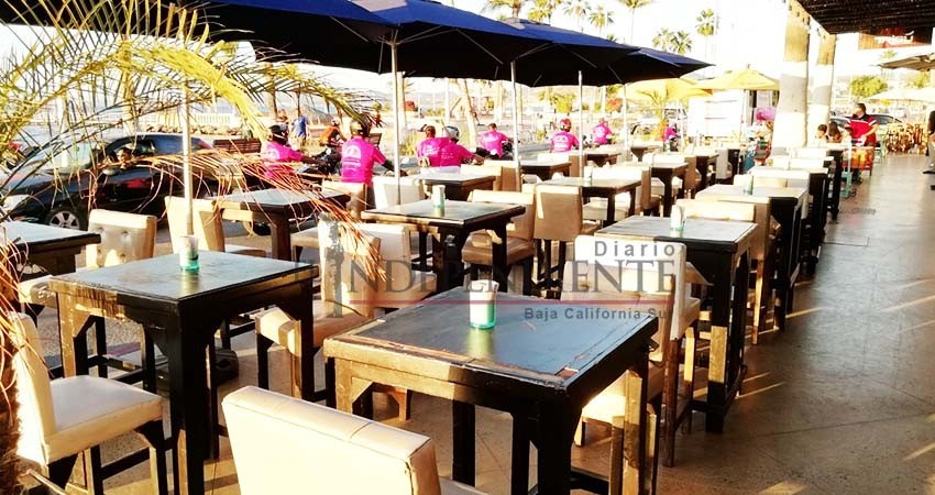 Diputados revisarán mal uso de ciclovía, perros e invasión de bares en banquetas del malecón Diputados revisarán mal uso de ciclovía, perros e invasión de bares en banquetas del malecón