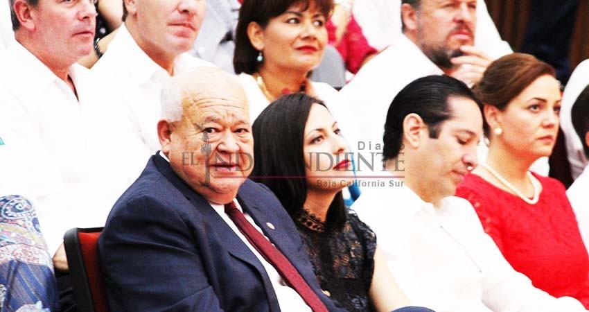 Podría gobierno de AMLO descartar consulta sobre minería en BCS: Víctor Castro Podría gobierno de AMLO descartar consulta sobre minería en BCS: Víctor Castro