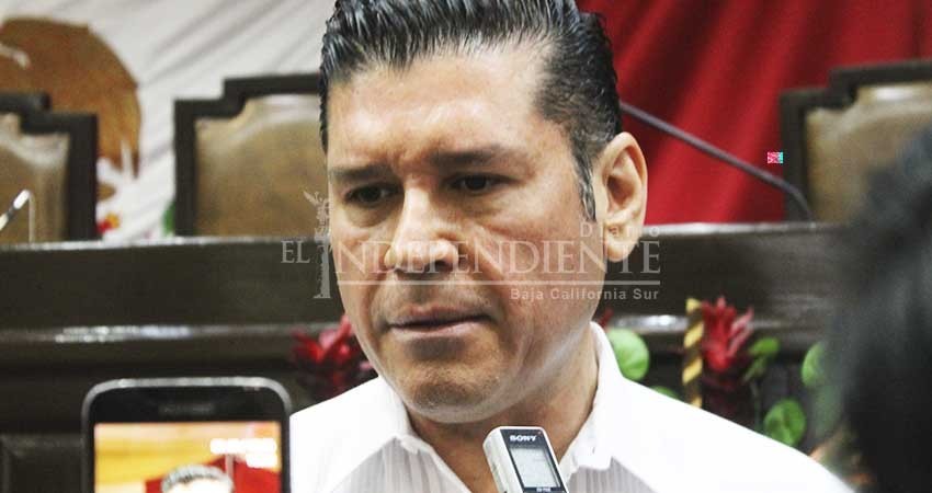 Gobierno y Congreso trabajamos sin protagonismos partidistas: Álvaro de la Peña Gobierno y Congreso trabajamos sin protagonismos partidistas: Álvaro de la Peña