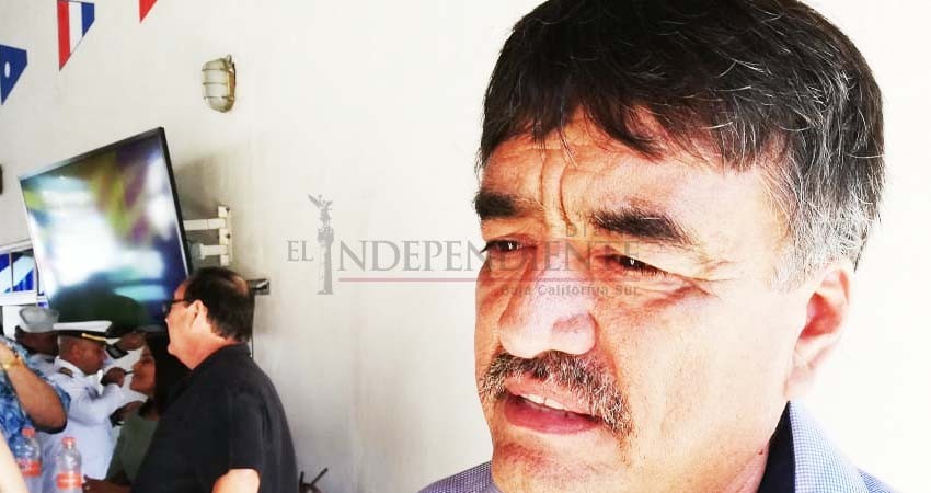 Vuelve el tiradero de agua frente a tienda Soriana; “Eso no puede ser”: Delegado de CSL Vuelve el tiradero de agua frente a tienda Soriana; “Eso no puede ser”: Delegado de CSL