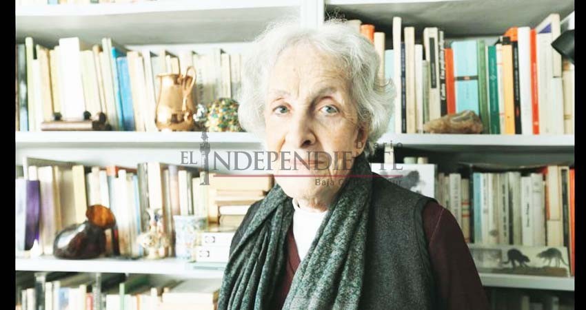 Ida Vitale, protagonista entre libros Ida Vitale, protagonista entre libros