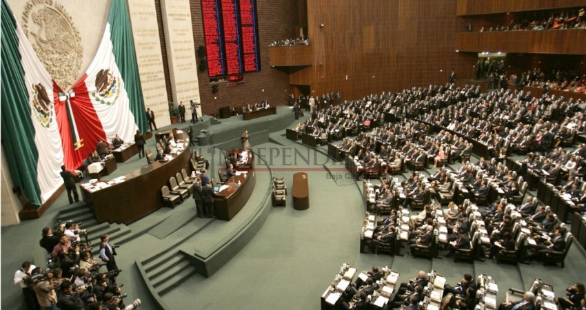 Tras 5 horas de debate diputados avalan quitar fuero; desechan 3 articulos Tras 5 horas de debate diputados avalan quitar fuero; desechan 3 articulos