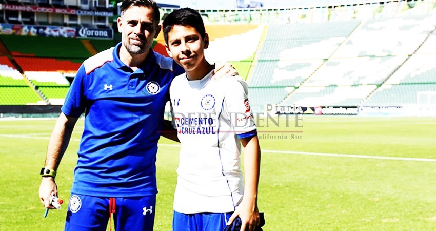 Gringo Castro, de cuna americanista a formador de talento en Cruz Azul Gringo Castro, de cuna americanista a formador de talento en Cruz Azul