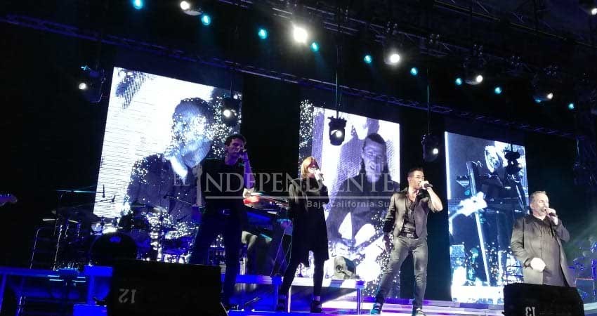 Dos mil 500 personas disfrutaron la presentación de Miguel Bose en Sabor a Cabo Dos mil 500 personas disfrutaron la presentación de Miguel Bose en Sabor a Cabo