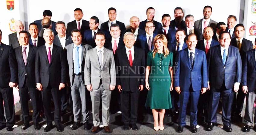 Se reúne AMLO con la Conago Se reúne AMLO con la Conago