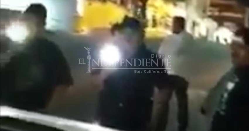 Graban a sujetos hostigando a usuarios de Uber en CSL Graban a sujetos hostigando a usuarios de Uber en CSL