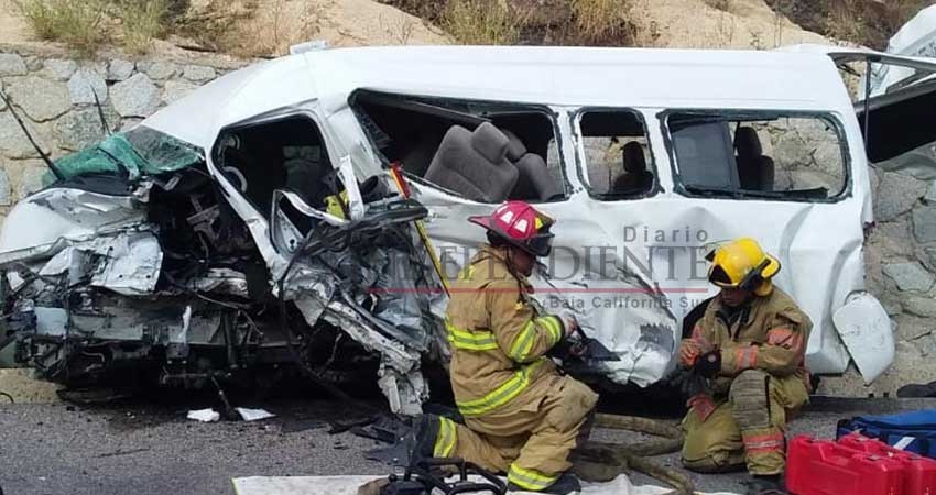 Varias personas heridas en aparatoso accidente en el Corredor Turístico Varias personas heridas en aparatoso accidente en el Corredor Turístico