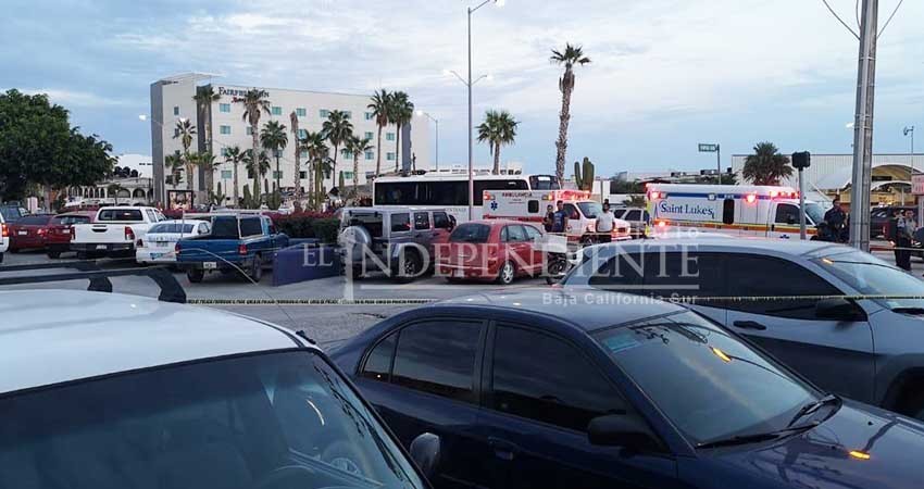 Riña en Plaza Copan de CSL: Ex militar le dispara a un civil en una pierna Riña en Plaza Copan de CSL: Ex militar le dispara a un civil en una pierna