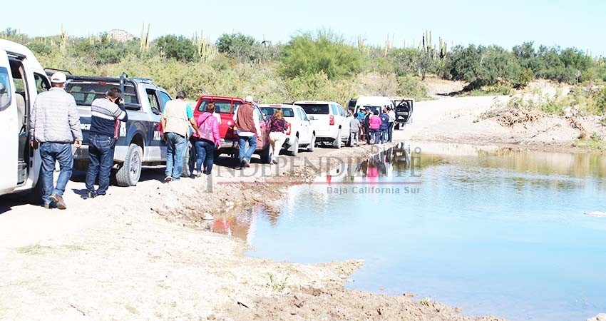 Promete Alcalde de La Paz mantenimiento regular a caminos rurales en La Paz Promete Alcalde de La Paz mantenimiento regular a caminos rurales en La Paz